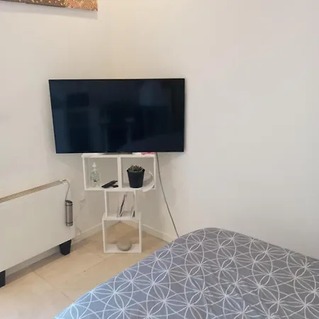 De 14m2 Dans Maison Cagnes-sur-Mer