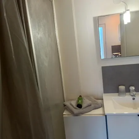 Ferienhaus De 14m2 Dans Maison