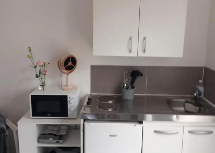 Nyaraló De 14m2 Dans Maison *